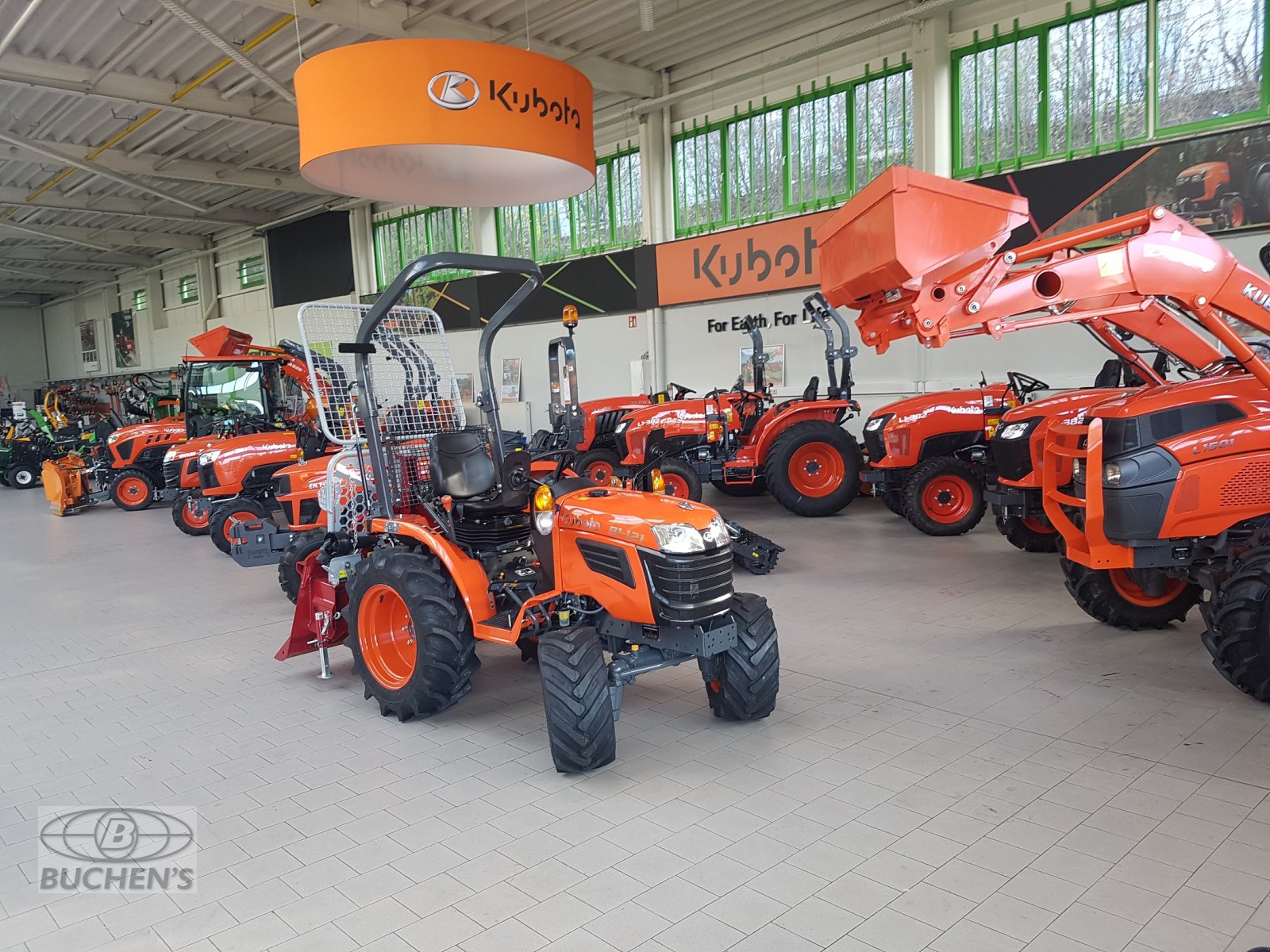 Traktor des Typs Kubota B1121 Allrad, Neumaschine in Olpe (Bild 8)