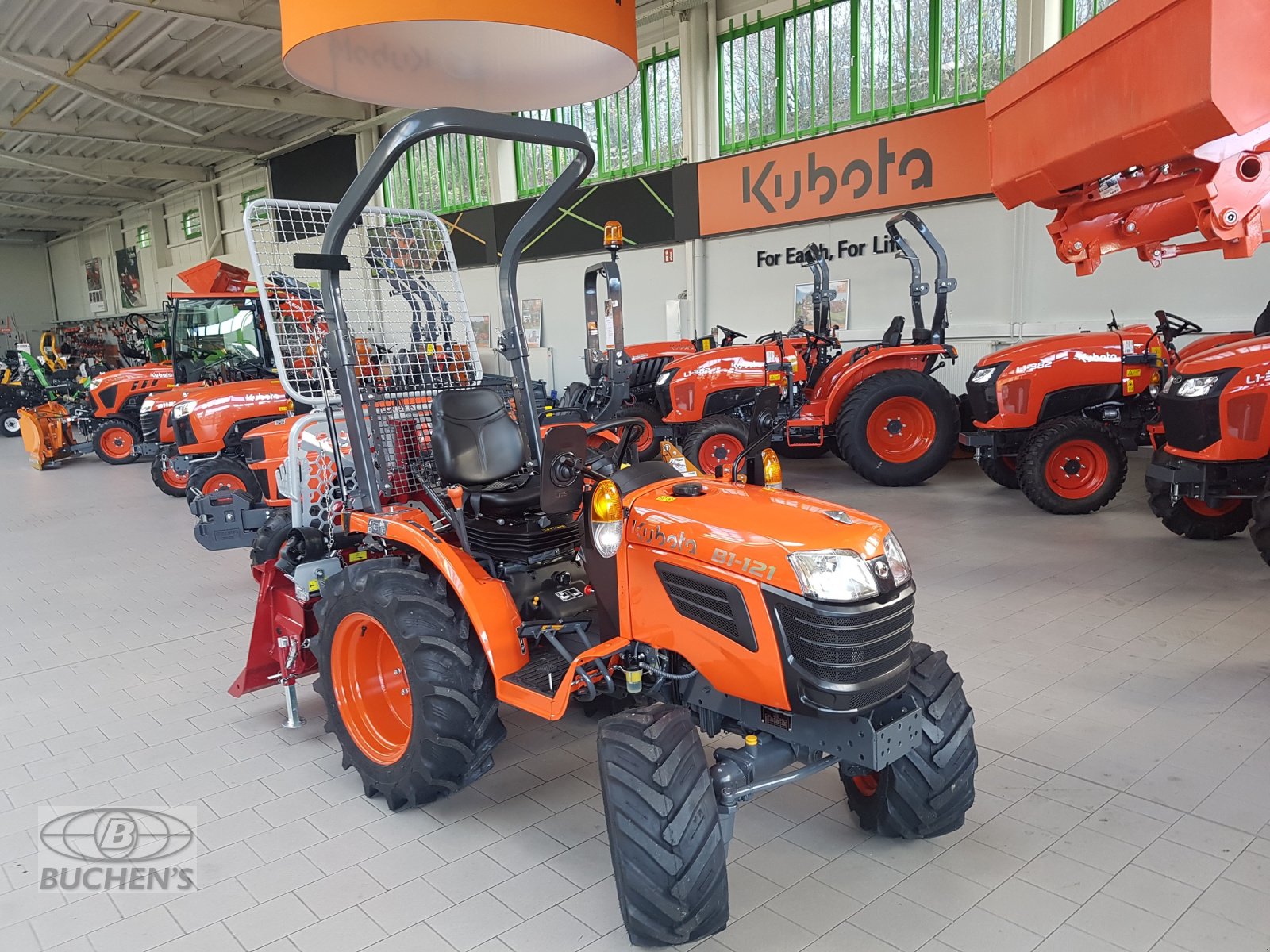 Traktor des Typs Kubota B1121 Allrad, Neumaschine in Olpe (Bild 9)