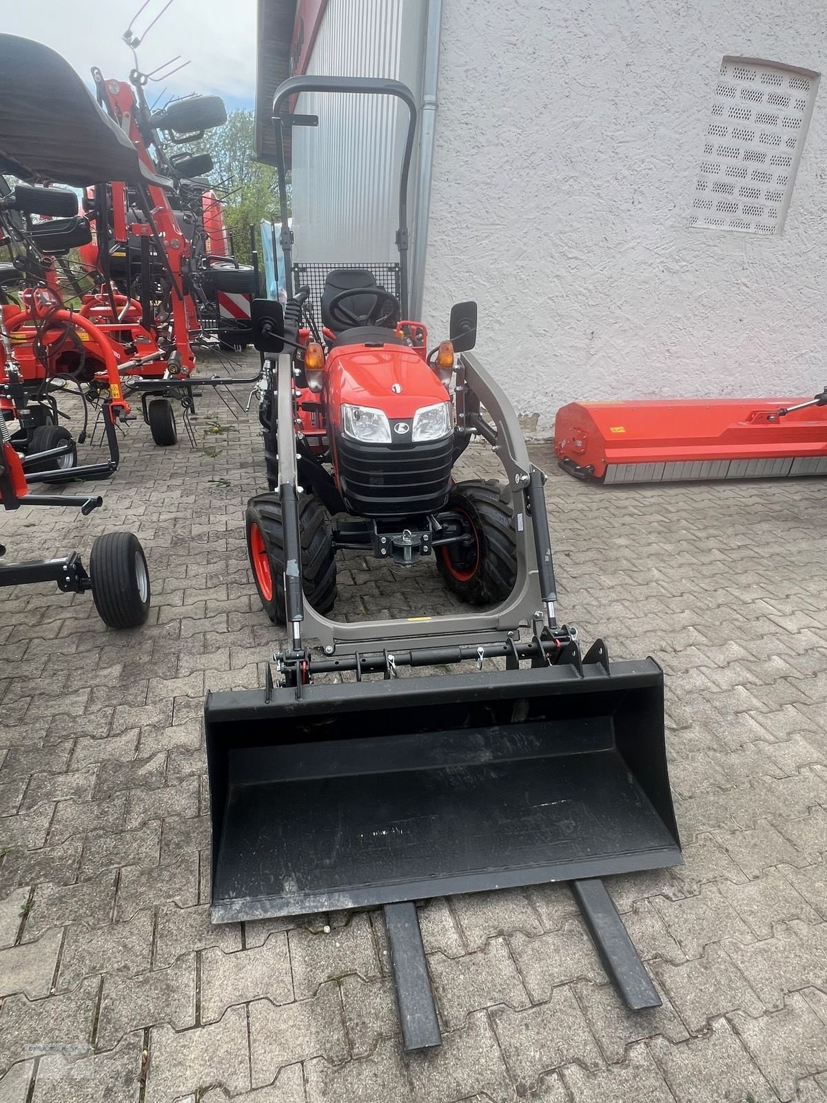 Traktor типа Kubota B1241 D-EC, Gebrauchtmaschine в Erlbach (Фотография 1)