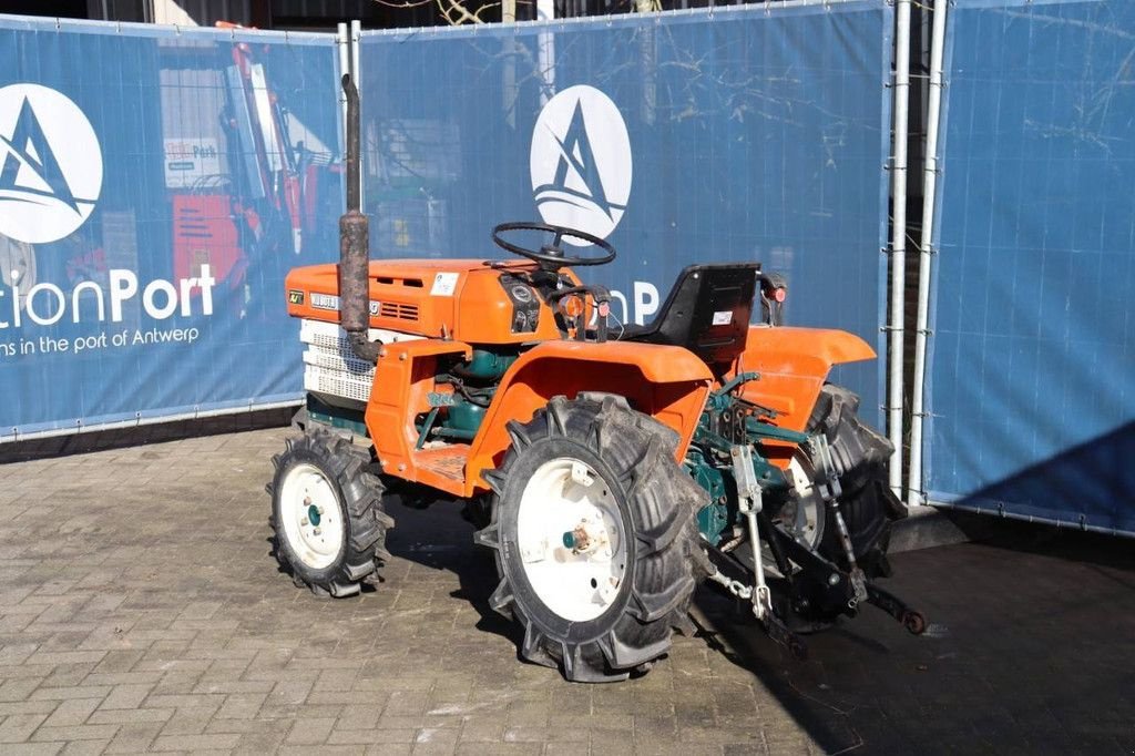 Traktor от тип Kubota B1400DT, Gebrauchtmaschine в Antwerpen (Снимка 4)