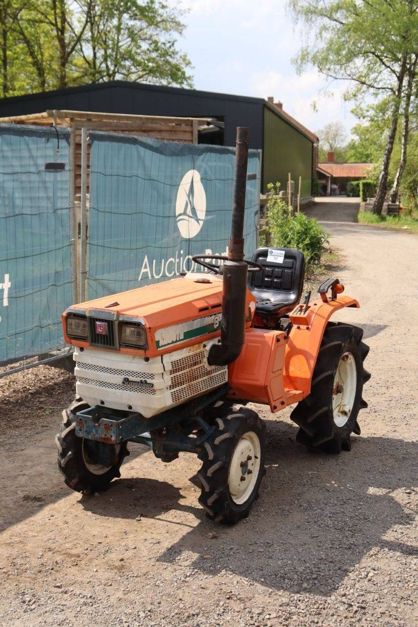 Traktor del tipo Kubota B1402DT, Gebrauchtmaschine en Antwerpen (Imagen 10)