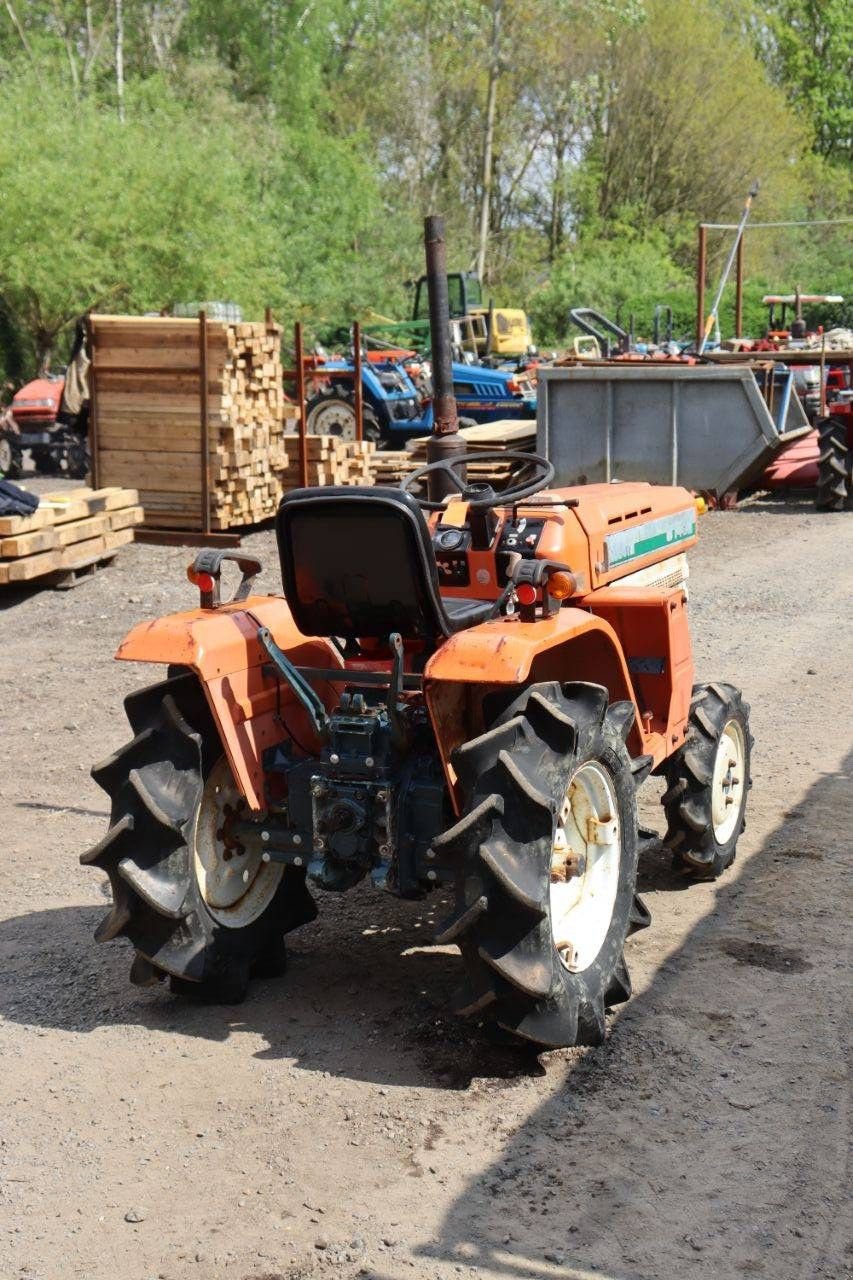 Traktor типа Kubota B1402DT, Gebrauchtmaschine в Antwerpen (Фотография 7)