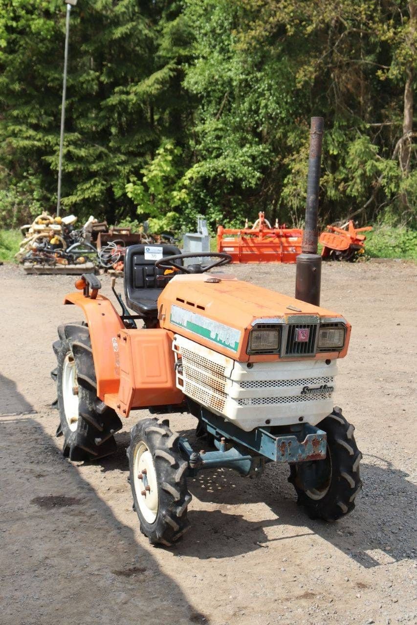 Traktor типа Kubota B1402DT, Gebrauchtmaschine в Antwerpen (Фотография 8)