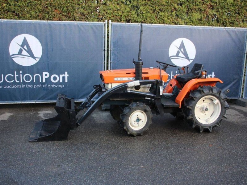 Traktor of the type Kubota B1500DT, Gebrauchtmaschine in Antwerpen (Picture 1)
