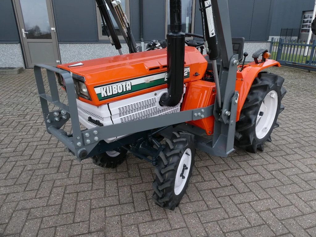 Traktor typu Kubota B1502 4wd / Voorlader, Gebrauchtmaschine v Swifterband (Obrázek 4)