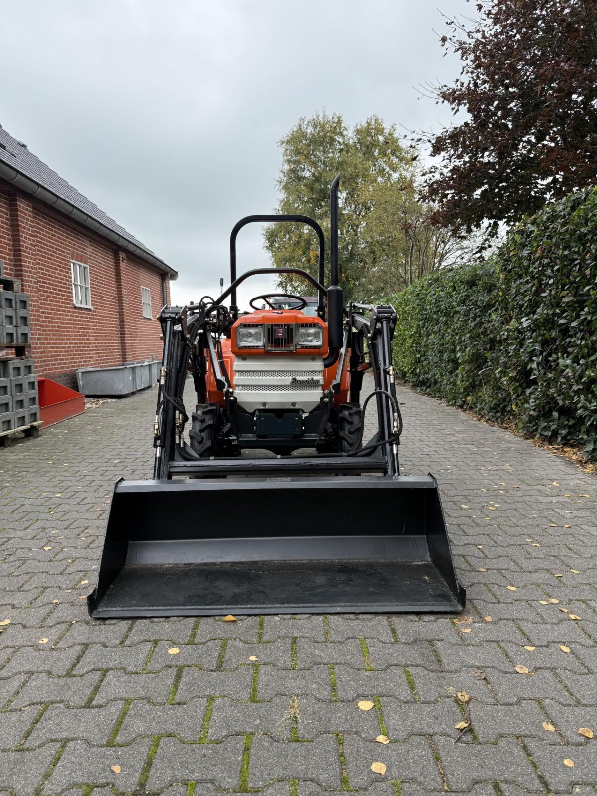 Traktor от тип Kubota B1502DT, Gebrauchtmaschine в Nieuw-Weerdinge (Снимка 5)