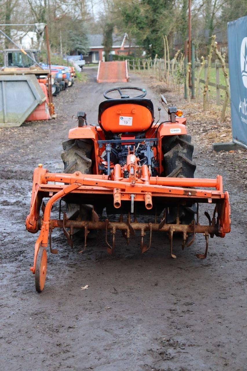Traktor от тип Kubota B1502DT, Gebrauchtmaschine в Antwerpen (Снимка 5)