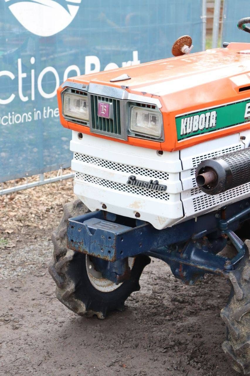 Traktor Türe ait Kubota B1502DT, Gebrauchtmaschine içinde Antwerpen (resim 11)