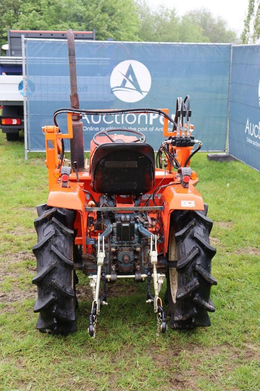 Traktor za tip Kubota B1502DT, Gebrauchtmaschine u Antwerpen (Slika 5)