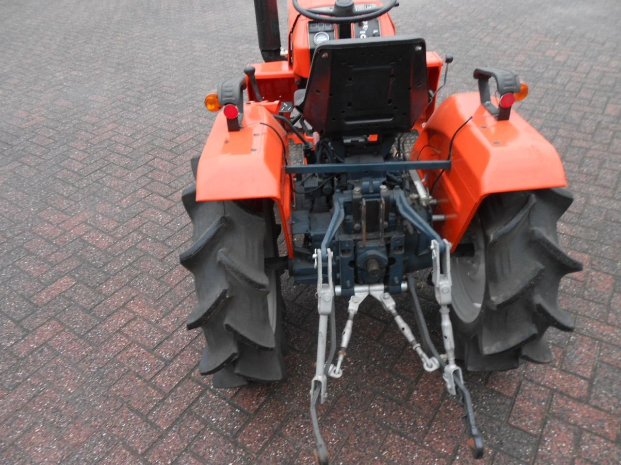 Traktor des Typs Kubota B1502m, Gebrauchtmaschine in Oirschot (Bild 5)