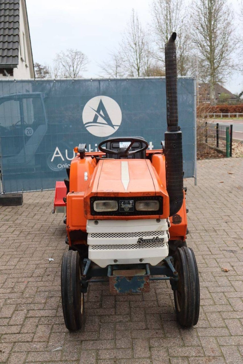 Traktor типа Kubota B1600, Gebrauchtmaschine в Antwerpen (Фотография 9)