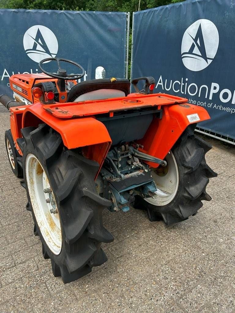 Traktor za tip Kubota B1600, Gebrauchtmaschine u Antwerpen (Slika 3)