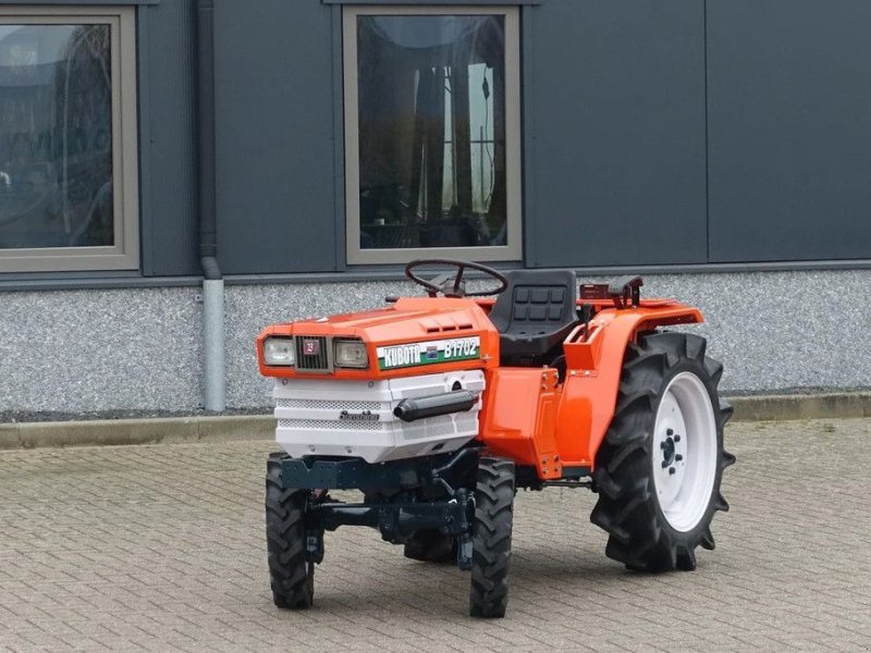 Traktor of the type Kubota B1702 4wd / 479 Draaiuren / Superkruip, Gebrauchtmaschine in Swifterband (Picture 1)
