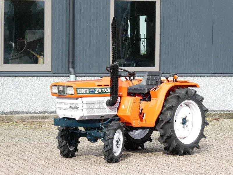 Traktor van het type Kubota B1702 4wd / 840 Draaiuren / Superkruip, Gebrauchtmaschine in Swifterband (Foto 1)
