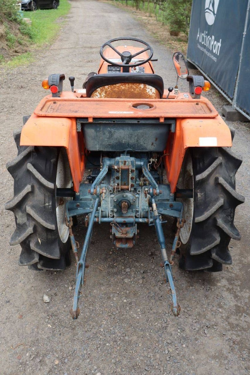 Traktor του τύπου Kubota B1702-M, Gebrauchtmaschine σε Antwerpen (Φωτογραφία 5)