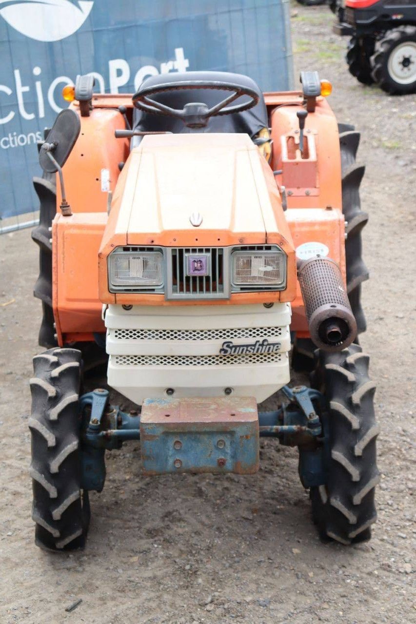 Traktor του τύπου Kubota B1702-M, Gebrauchtmaschine σε Antwerpen (Φωτογραφία 9)
