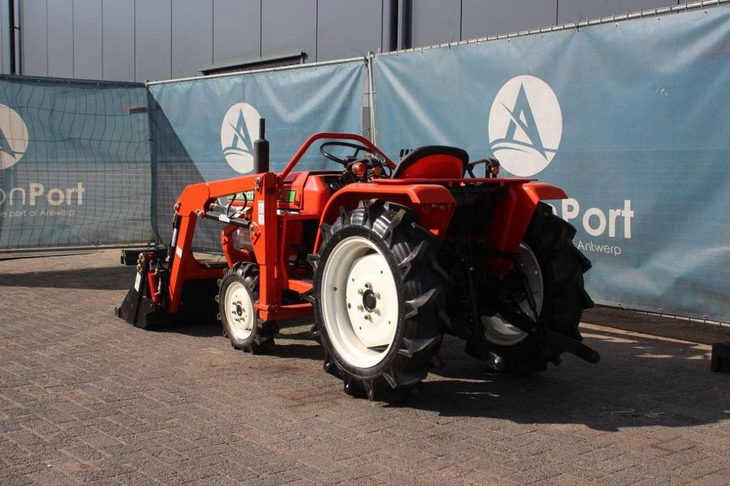 Traktor des Typs Kubota B1702, Neumaschine in Antwerpen (Bild 3)