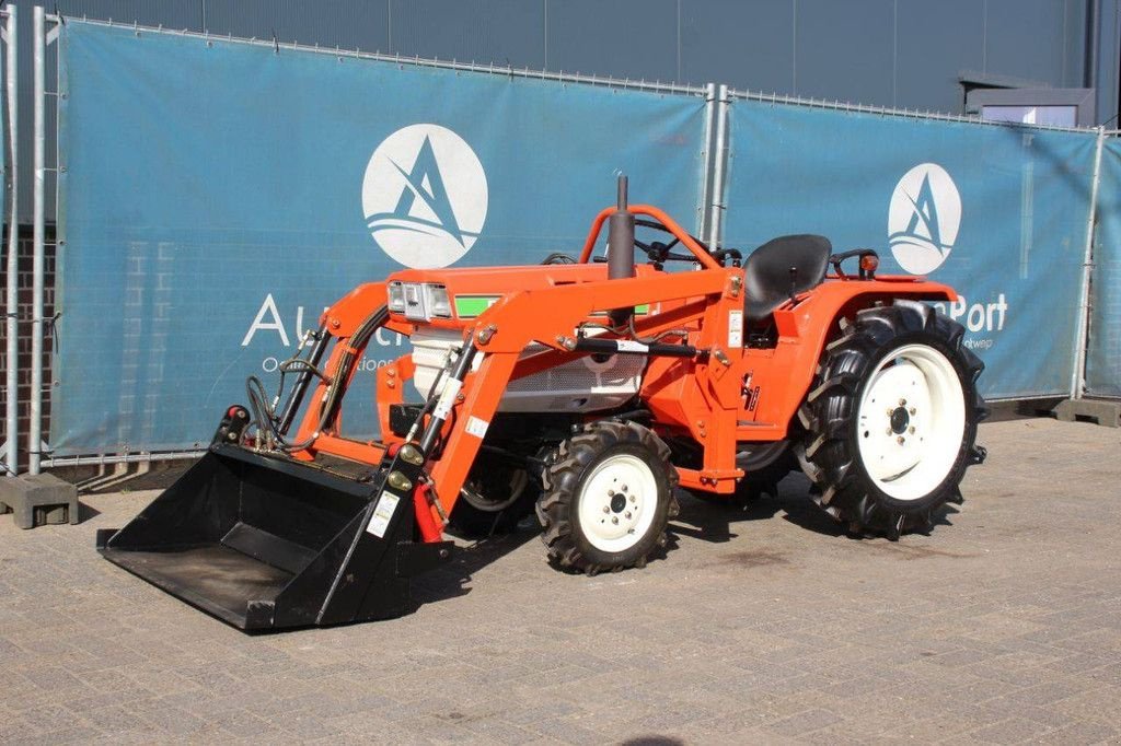 Traktor des Typs Kubota B1702, Neumaschine in Antwerpen (Bild 9)