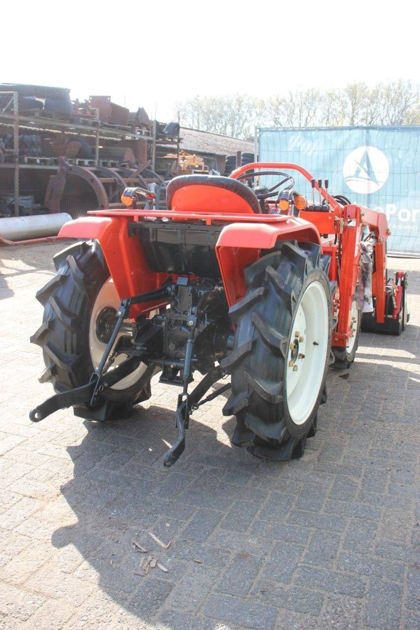 Traktor des Typs Kubota B1702, Neumaschine in Antwerpen (Bild 5)