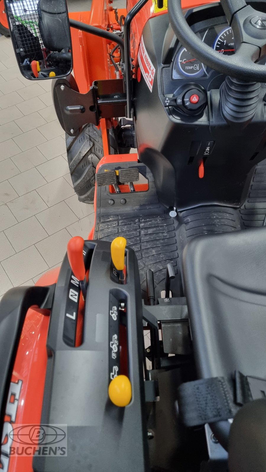 Traktor van het type Kubota B2-261 HST, Neumaschine in Olpe (Foto 13)