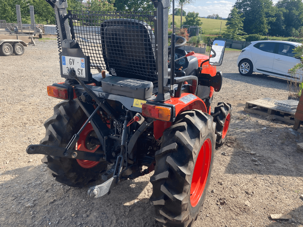 Traktor типа Kubota B2-261, Gebrauchtmaschine в TREMEUR (Фотография 2)