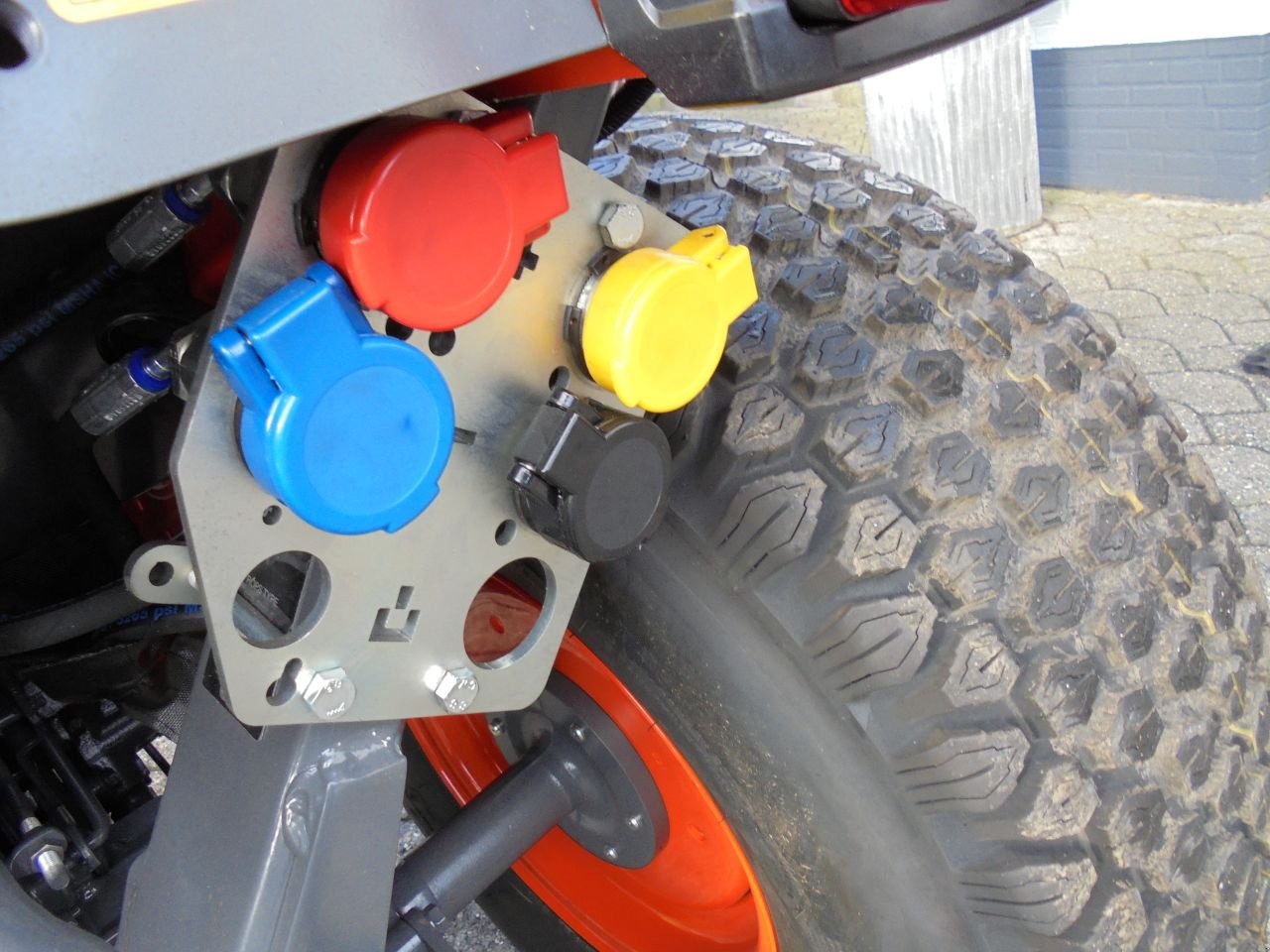 Traktor des Typs Kubota B2-261, Neumaschine in Hedel (Bild 4)