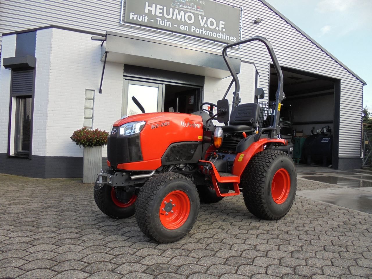 Traktor des Typs Kubota B2-261, Neumaschine in Hedel (Bild 1)