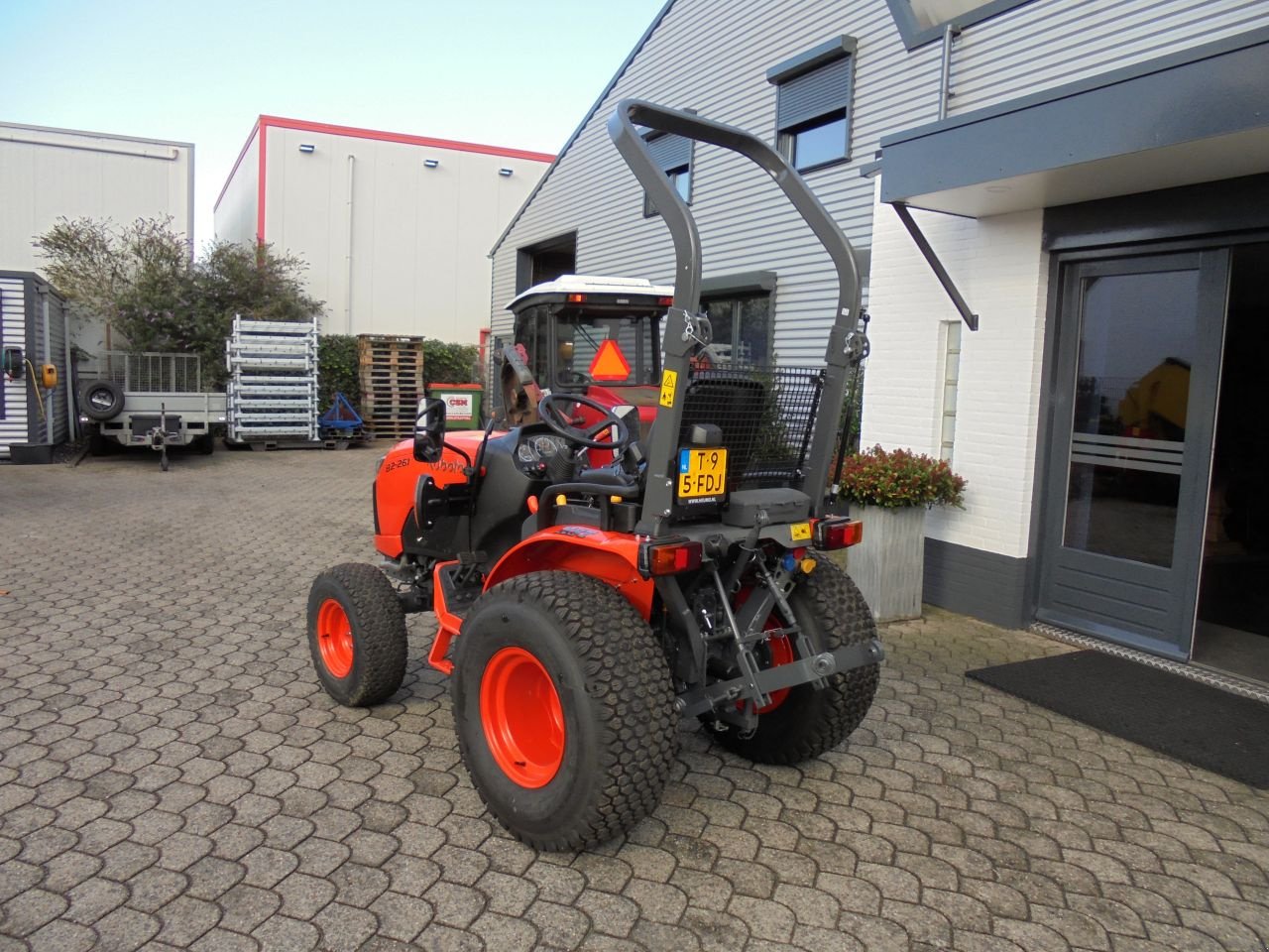 Traktor des Typs Kubota B2-261, Neumaschine in Hedel (Bild 9)