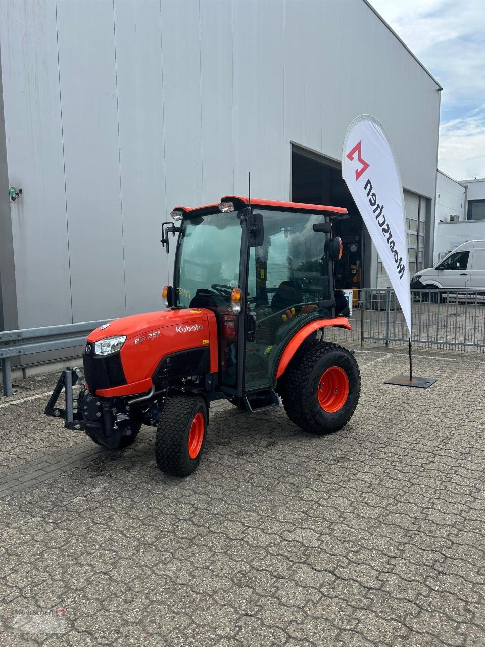 Traktor του τύπου Kubota B2-261HC, Neumaschine σε Tönisvorst (Φωτογραφία 1)