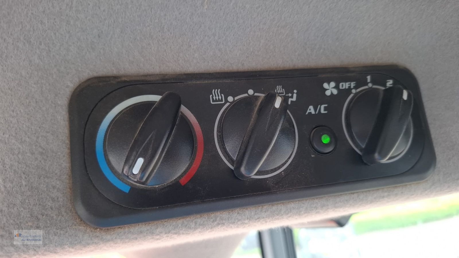 Traktor des Typs Kubota B2231 H, Gebrauchtmaschine in Altenberge (Bild 14)