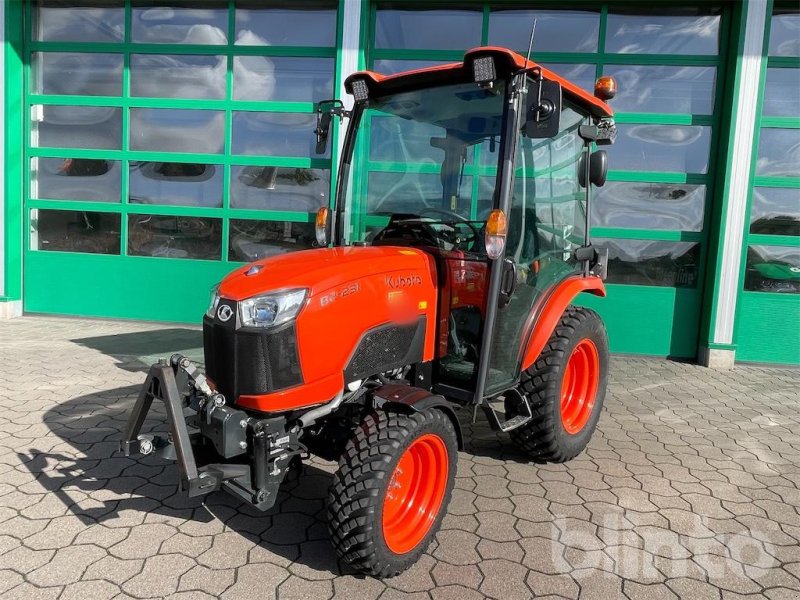 Traktor des Typs Kubota B2231 HC, Gebrauchtmaschine in Düsseldorf (Bild 1)