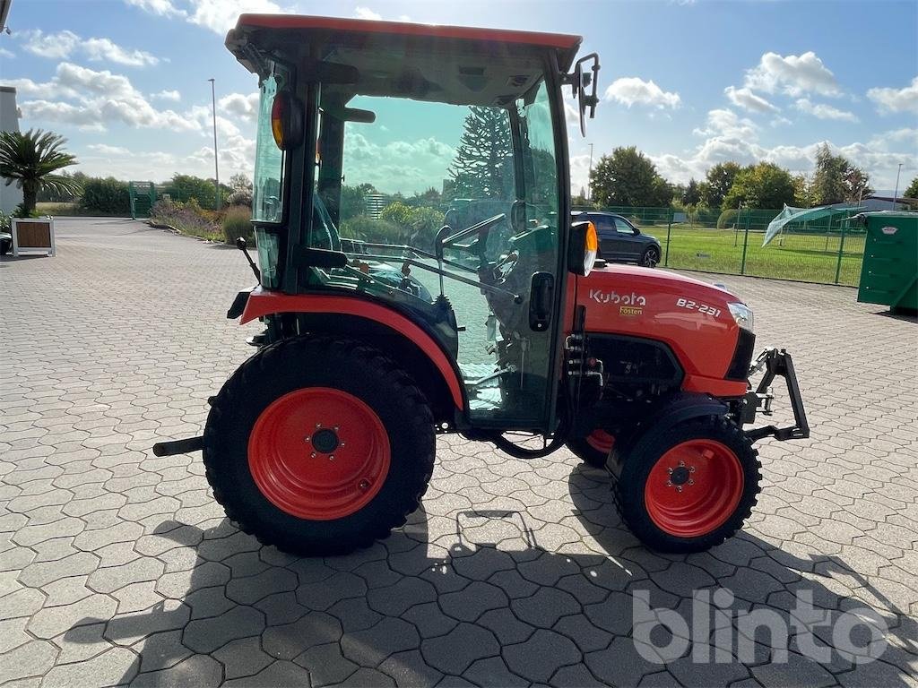 Traktor typu Kubota B2231 HC, Gebrauchtmaschine v Düsseldorf (Obrázek 2)