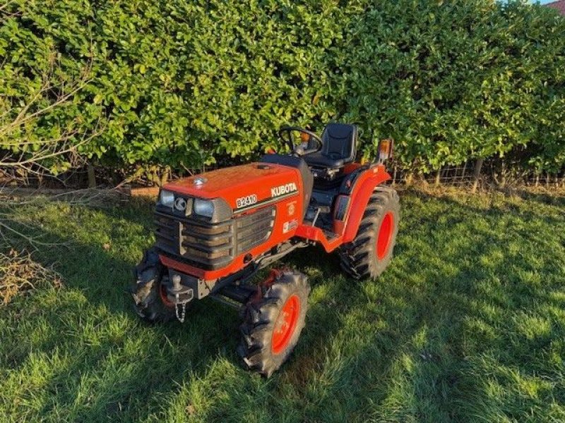 Traktor of the type Kubota B2410HST, Gebrauchtmaschine in Klaaswaal (Picture 11)