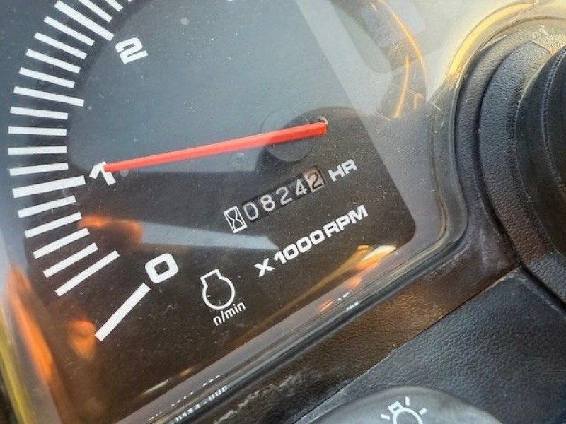 Traktor of the type Kubota B2410HST, Gebrauchtmaschine in Klaaswaal (Picture 8)