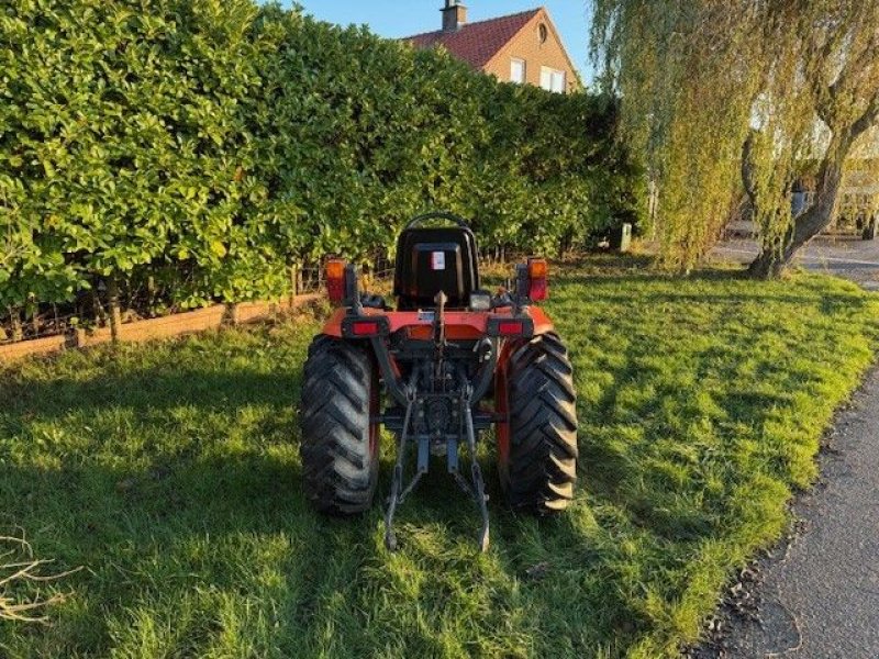 Traktor of the type Kubota B2410HST, Gebrauchtmaschine in Klaaswaal (Picture 5)