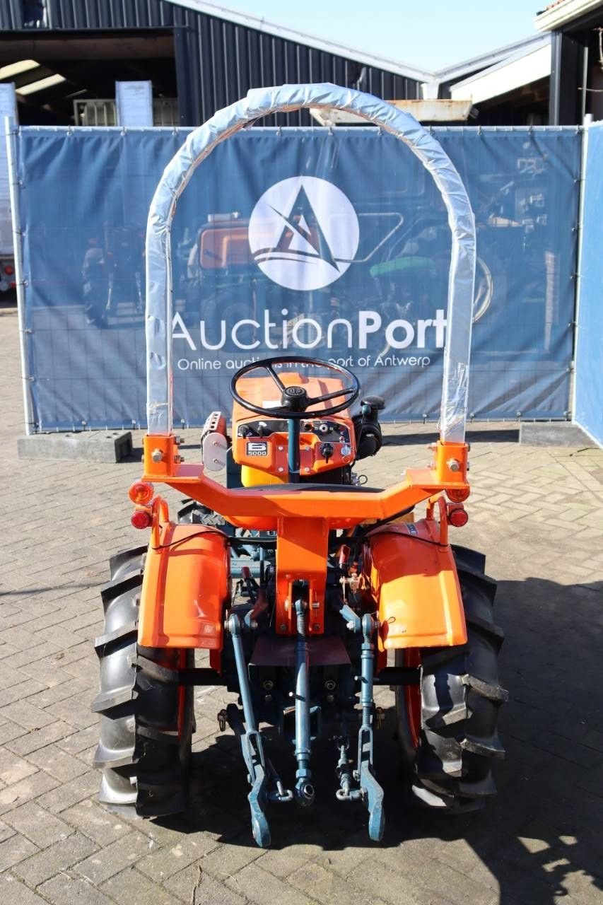 Traktor του τύπου Kubota B5000, Gebrauchtmaschine σε Antwerpen (Φωτογραφία 5)