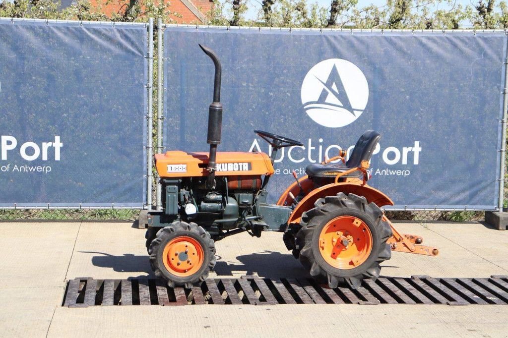Traktor типа Kubota B5000, Gebrauchtmaschine в Antwerpen (Фотография 1)