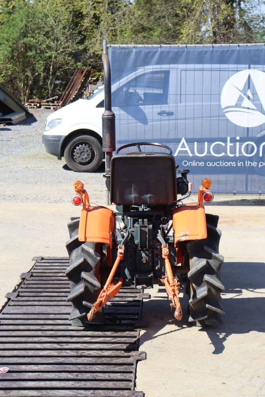 Traktor типа Kubota B5000, Gebrauchtmaschine в Antwerpen (Фотография 5)