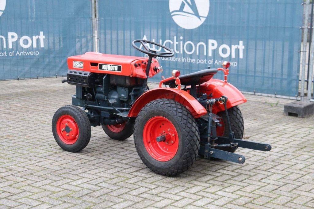 Traktor des Typs Kubota B5000D, Gebrauchtmaschine in Antwerpen (Bild 3)