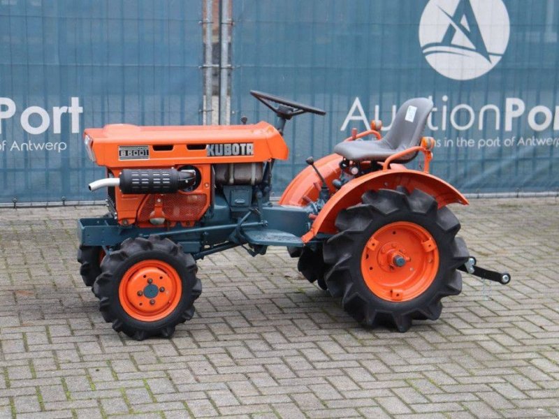 Traktor des Typs Kubota B5001, Gebrauchtmaschine in Antwerpen (Bild 1)