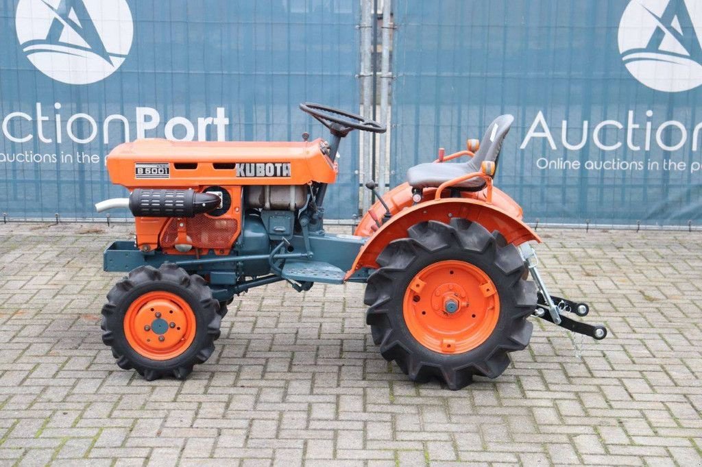 Traktor des Typs Kubota B5001, Gebrauchtmaschine in Antwerpen (Bild 2)