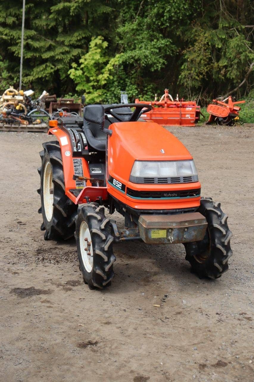 Traktor del tipo Kubota B52, Gebrauchtmaschine en Antwerpen (Imagen 8)