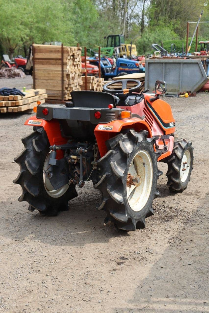 Traktor del tipo Kubota B52, Gebrauchtmaschine en Antwerpen (Imagen 7)