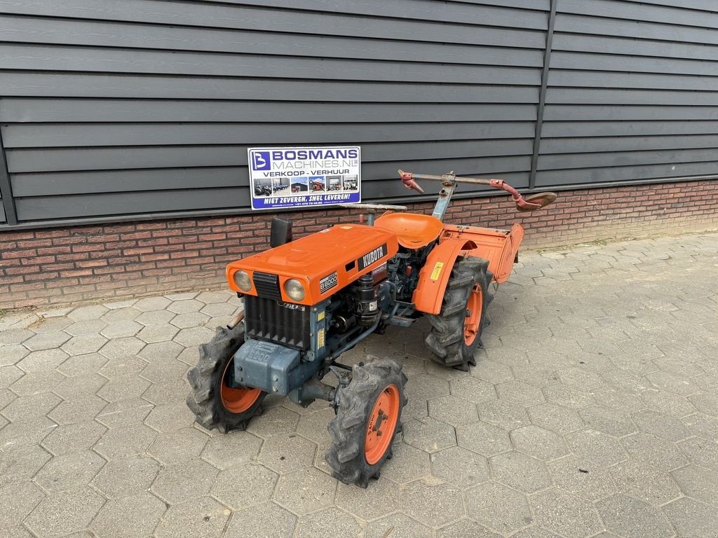 Traktor des Typs Kubota B6000 4WD minitractor + frees, Gebrauchtmaschine in Neer (Bild 2)