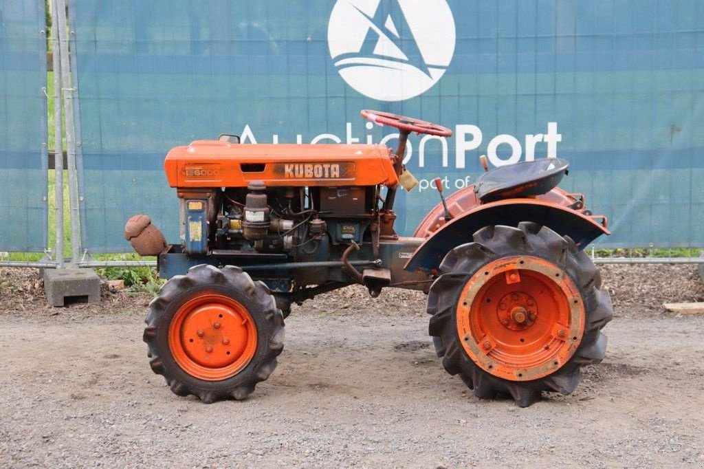 Traktor typu Kubota B6000, Gebrauchtmaschine w Antwerpen (Zdjęcie 2)