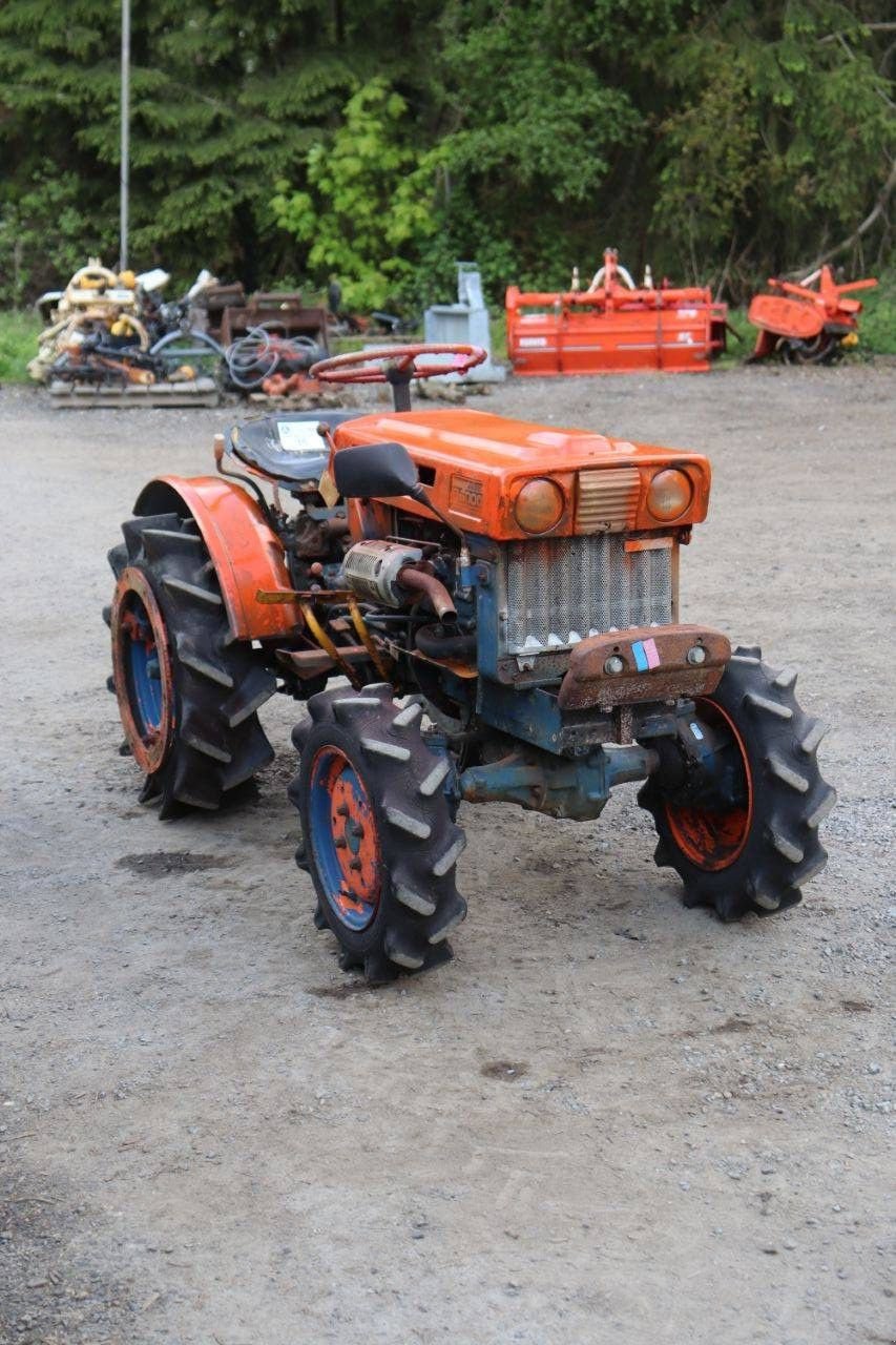 Traktor typu Kubota B6000, Gebrauchtmaschine w Antwerpen (Zdjęcie 8)