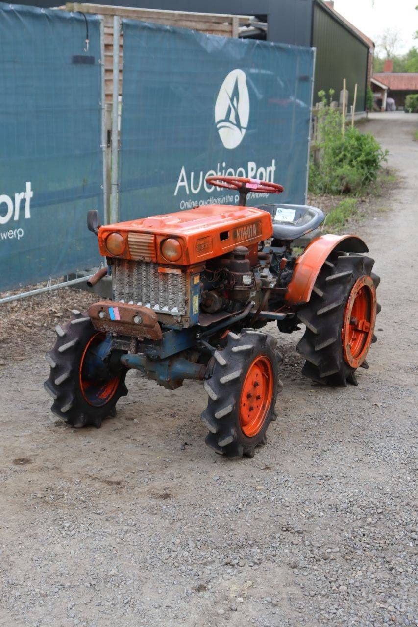 Traktor typu Kubota B6000, Gebrauchtmaschine w Antwerpen (Zdjęcie 10)