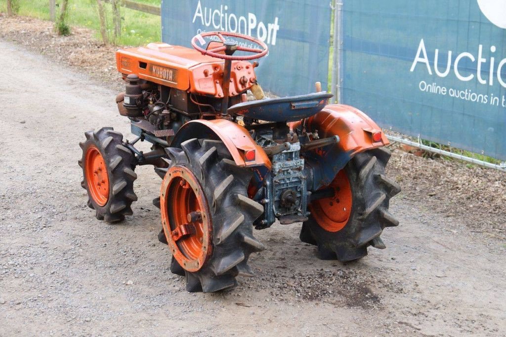 Traktor typu Kubota B6000, Gebrauchtmaschine w Antwerpen (Zdjęcie 4)