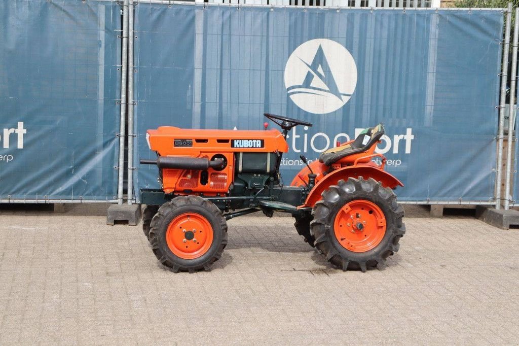 Traktor del tipo Kubota B6001, Gebrauchtmaschine In Antwerpen (Immagine 1)
