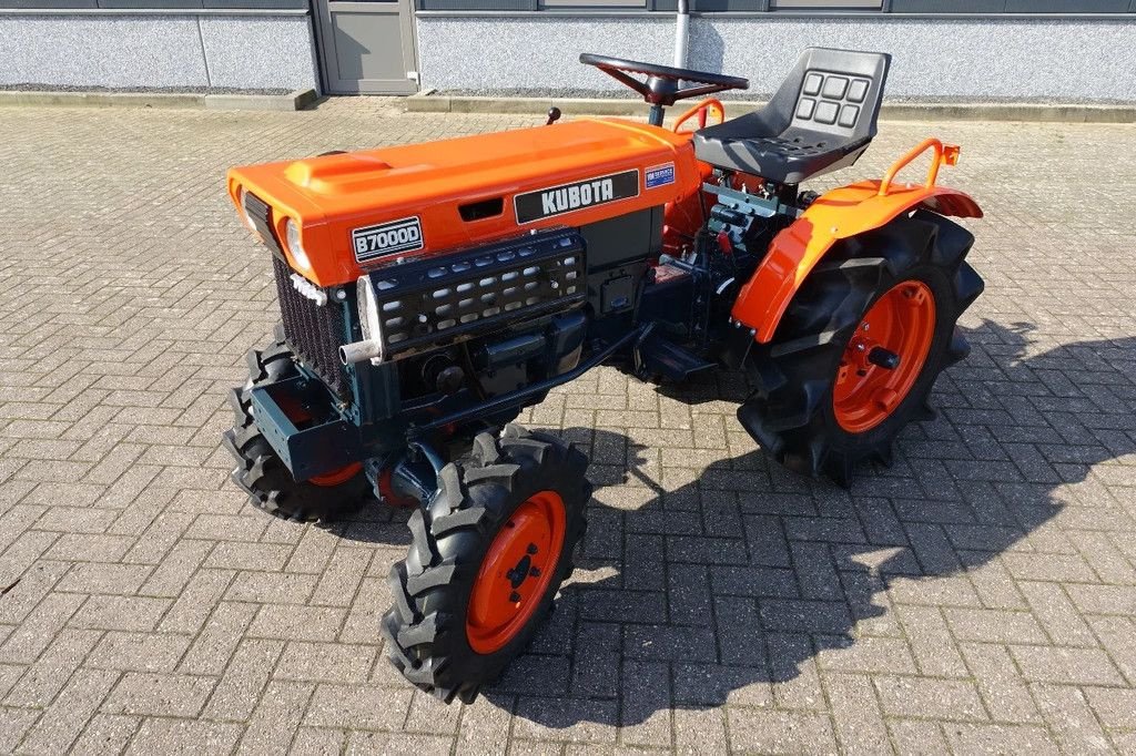 Traktor a típus Kubota B7000 4wd / Koopje, Gebrauchtmaschine ekkor: Swifterband (Kép 3)